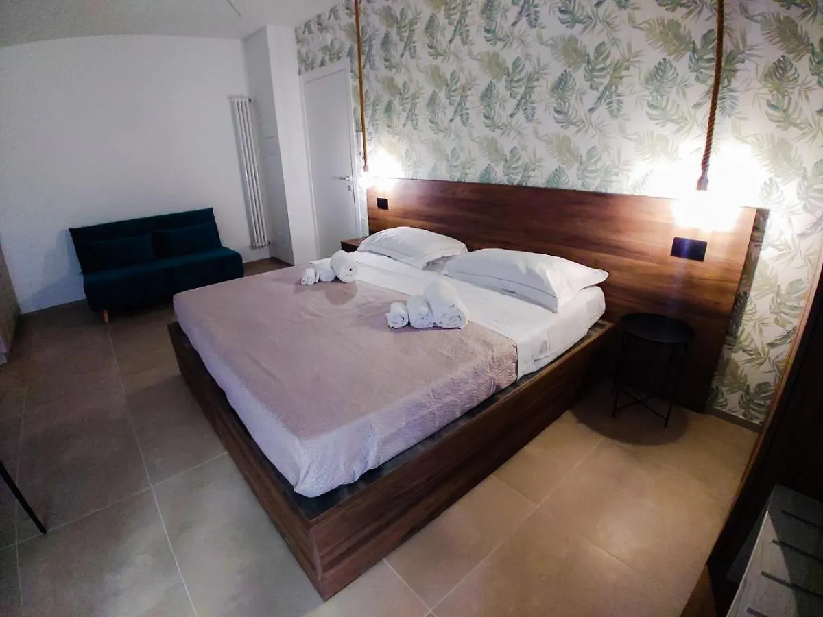 Don Turi - Charming Room Giardini Naxos