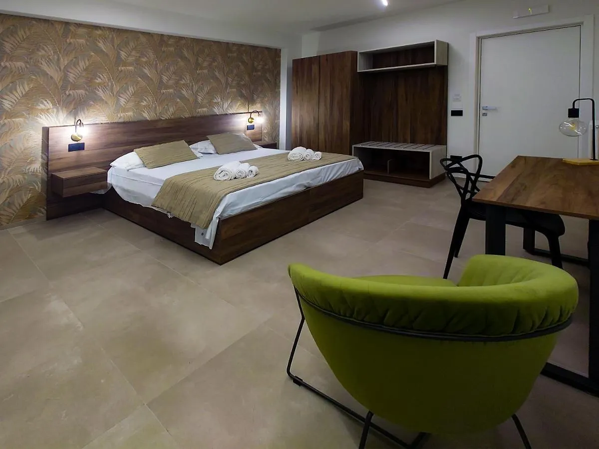 Don Turi - Charming Room Giardini Naxos Oda ve Kahvaltı