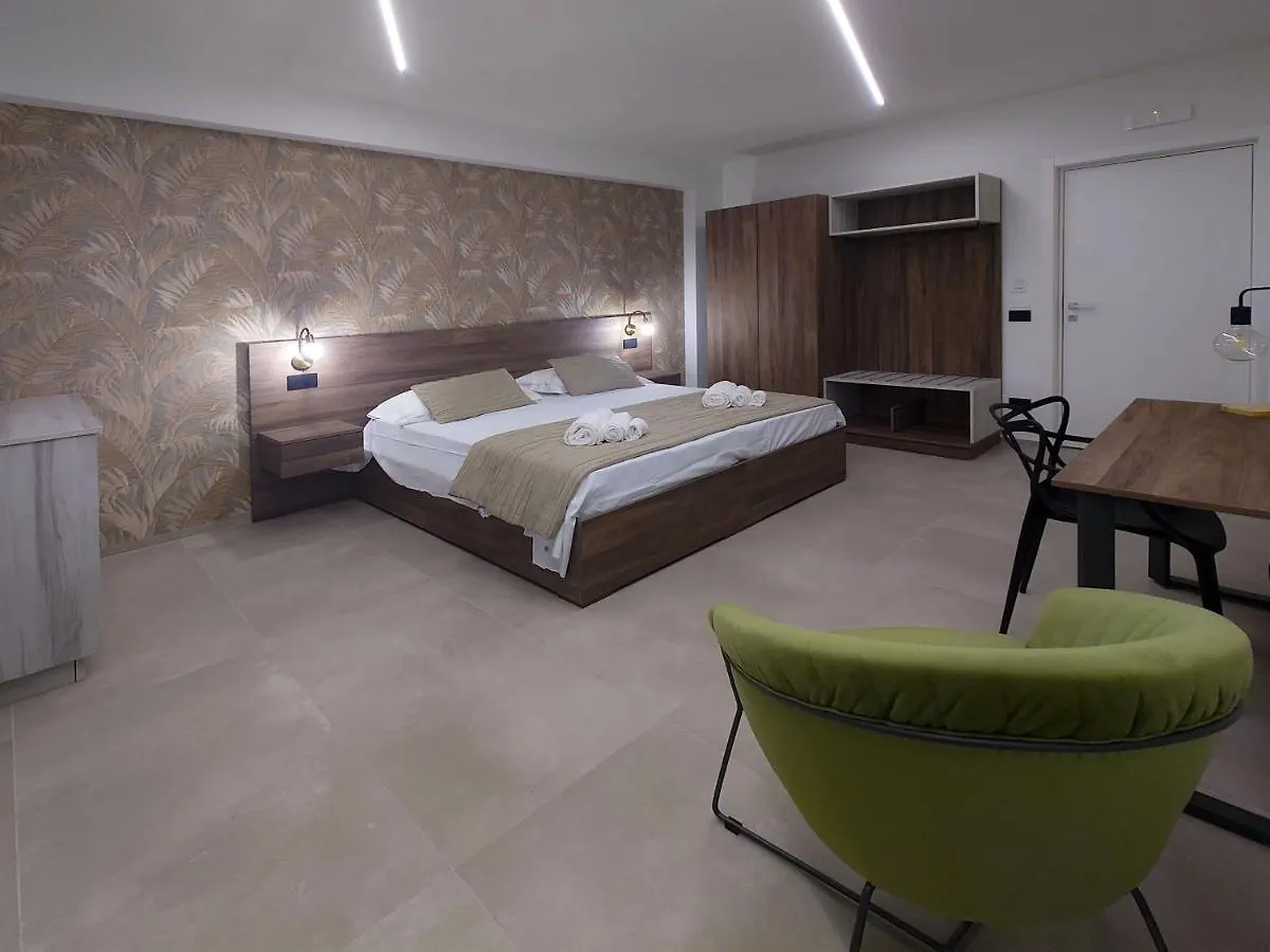 Don Turi - Charming Room Giardini Naxos 0*,  İtalya